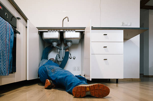 Professional Emergency Plumber technician working in Blakely, GA